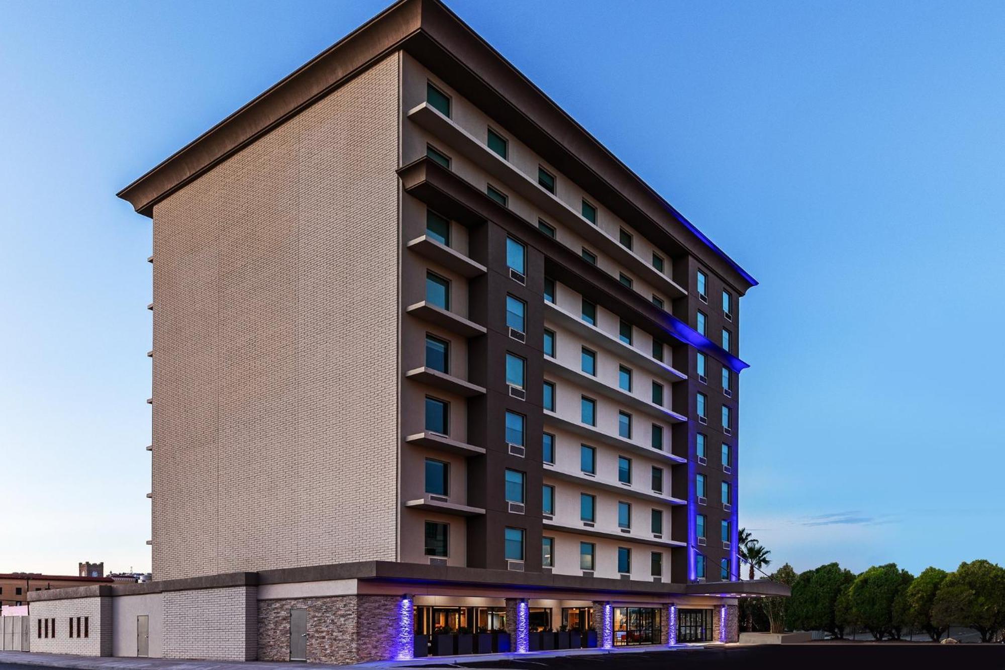 Holiday Inn Express El Paso-Central By Ihg Екстериор снимка
