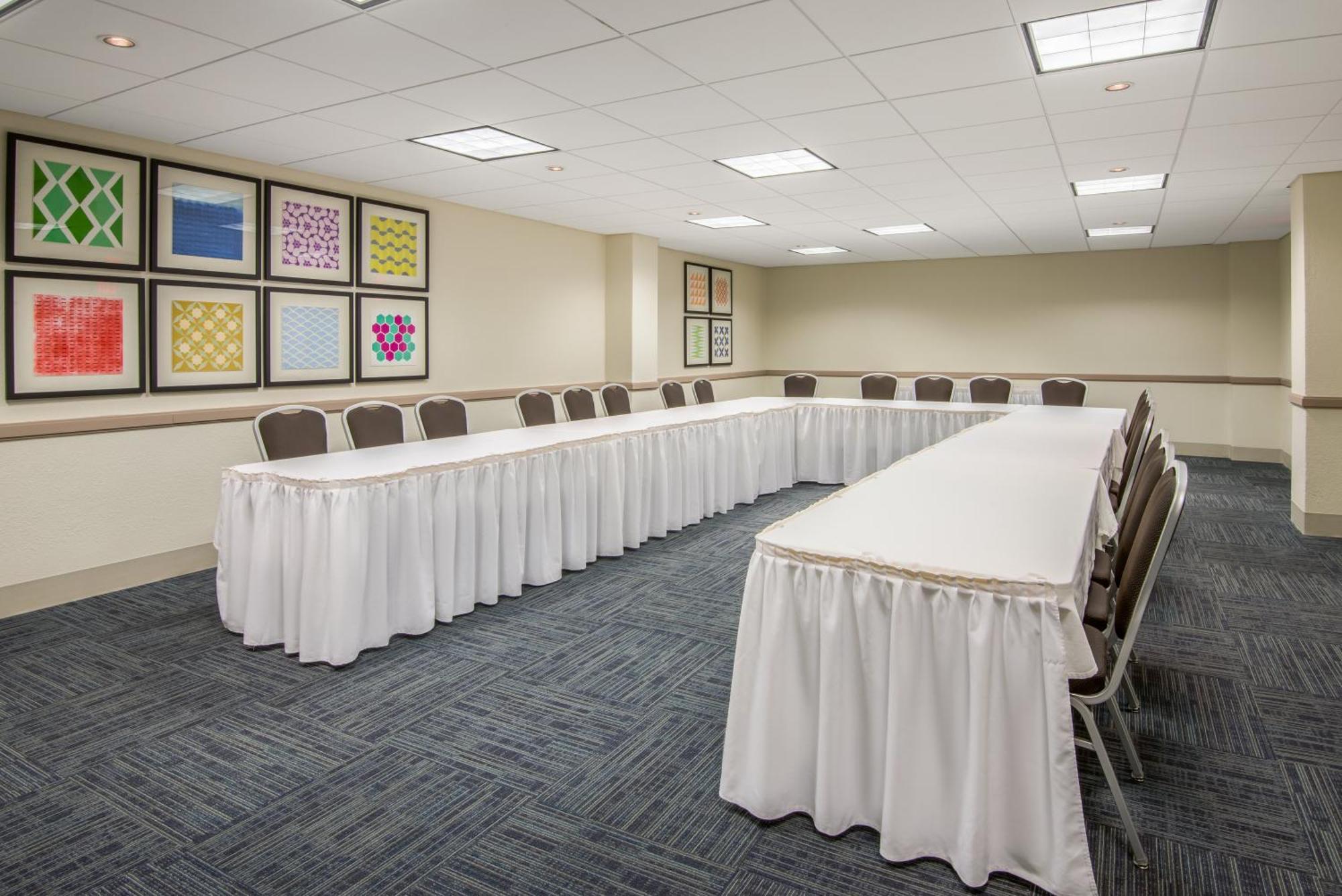 Holiday Inn Express El Paso-Central By Ihg Екстериор снимка