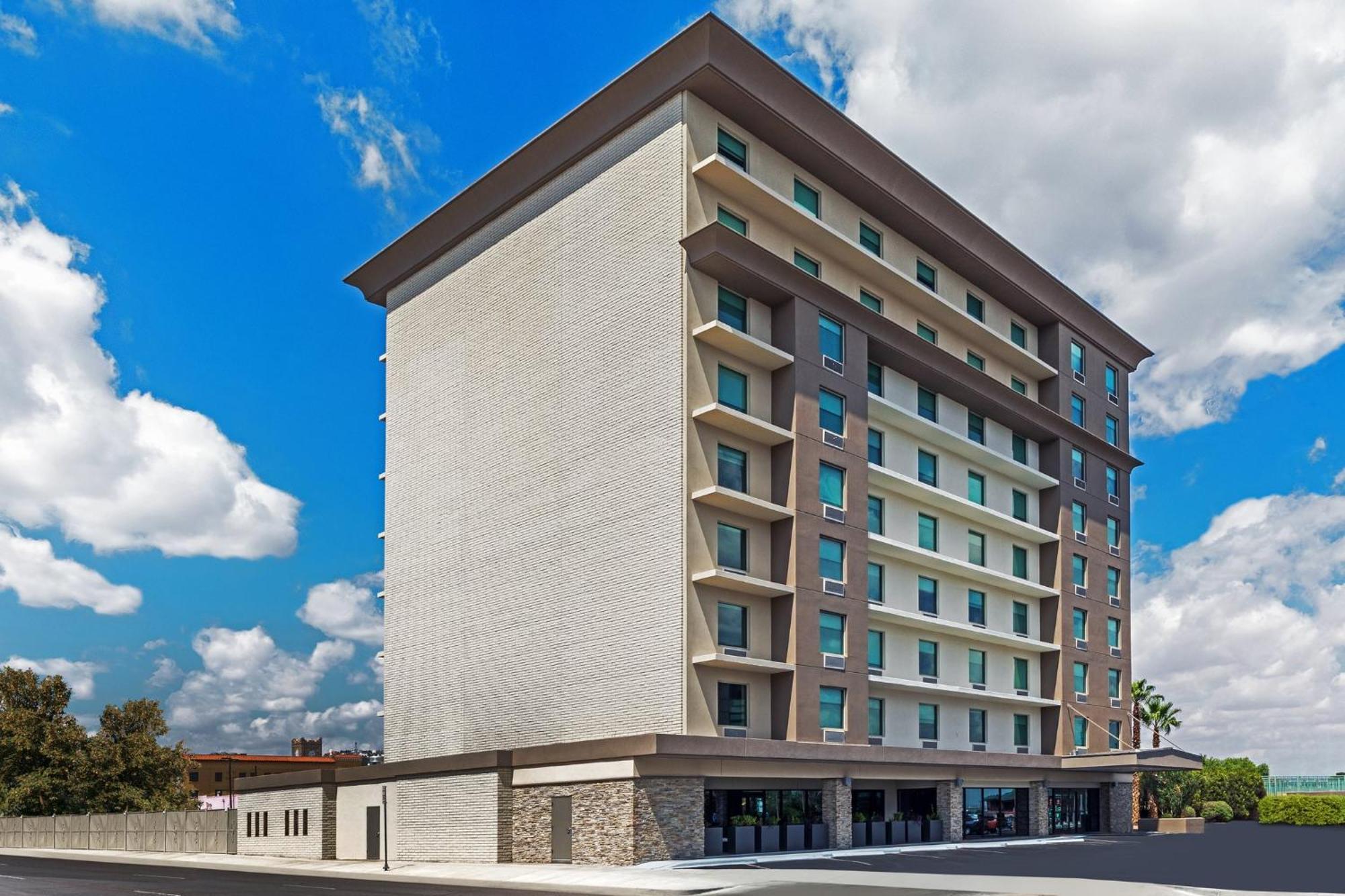 Holiday Inn Express El Paso-Central By Ihg Екстериор снимка